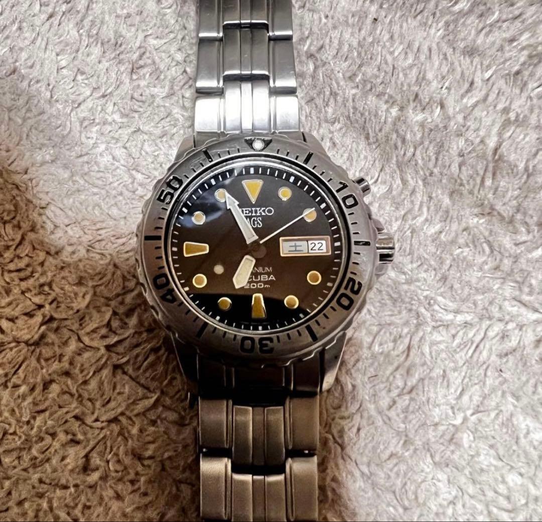 希少 ビンテージ品 スキューバダイバー チタニウム トロピカルダイヤル