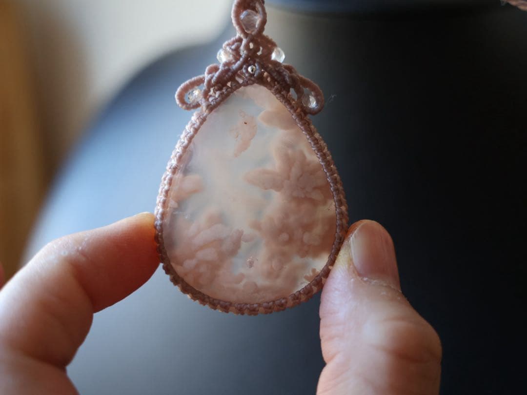 J*s様 パープルマイカ　マクラメ　ネックレス 桜瑪瑙ネックレス