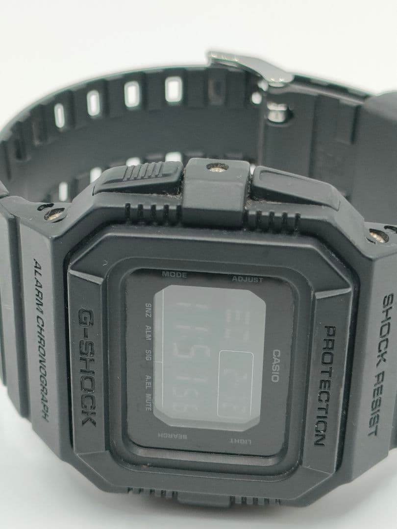 CASIO　G-SHOCK　DW-5500BB　稼働　かっこいい