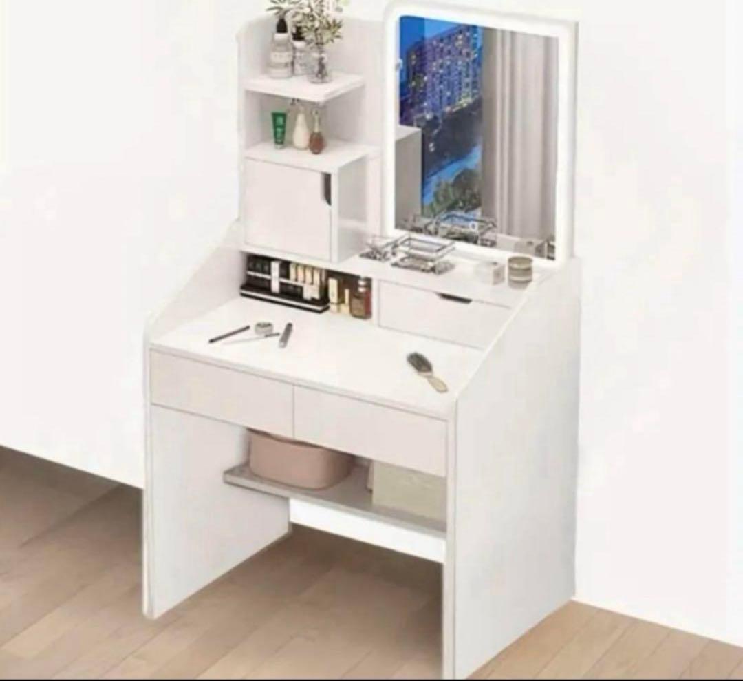 ガラス 扉付き キャビネット BoConcept 木製キャビネット ガラス棚 雫