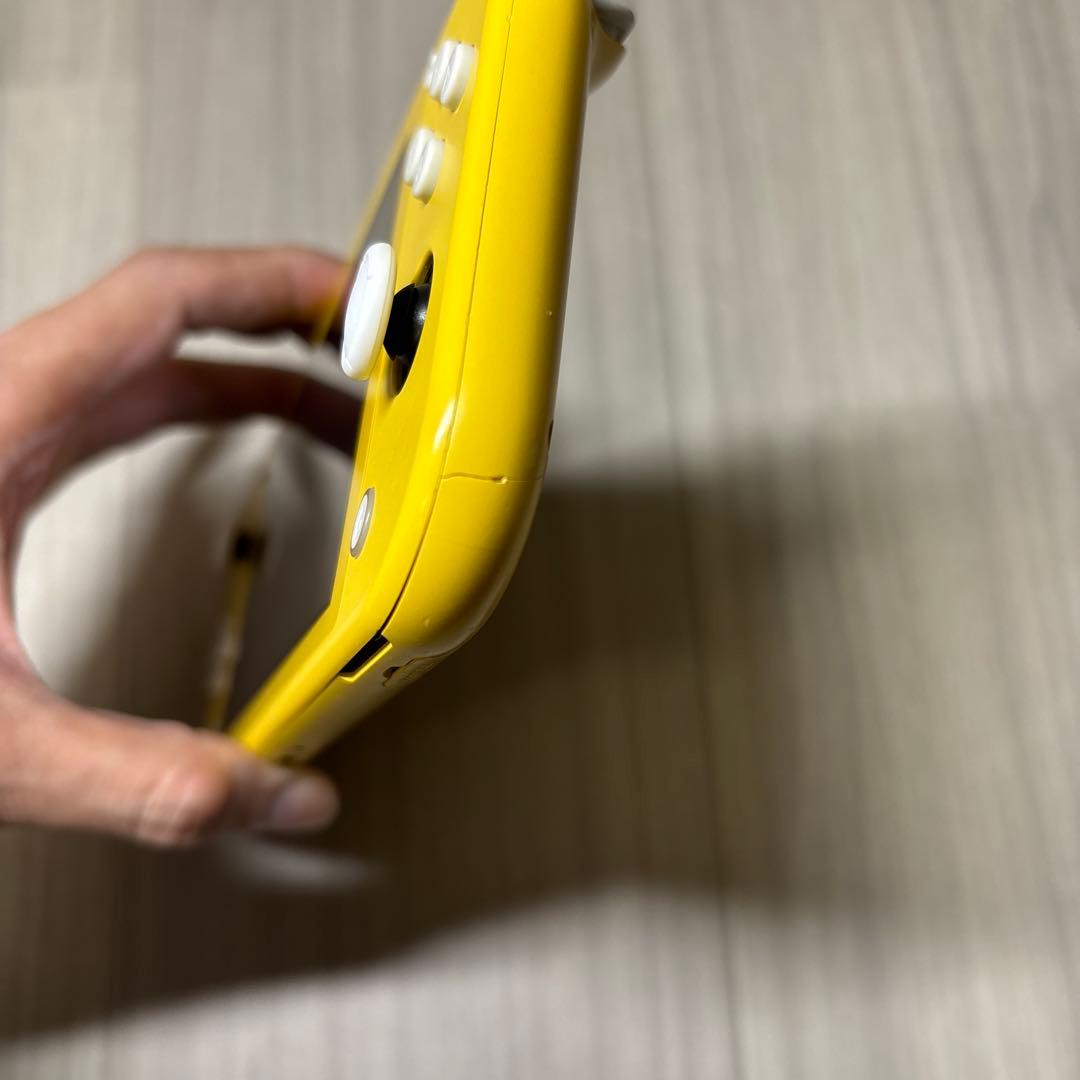 Nintendo Switch Lite ニンテンドースイッチライト イエロー