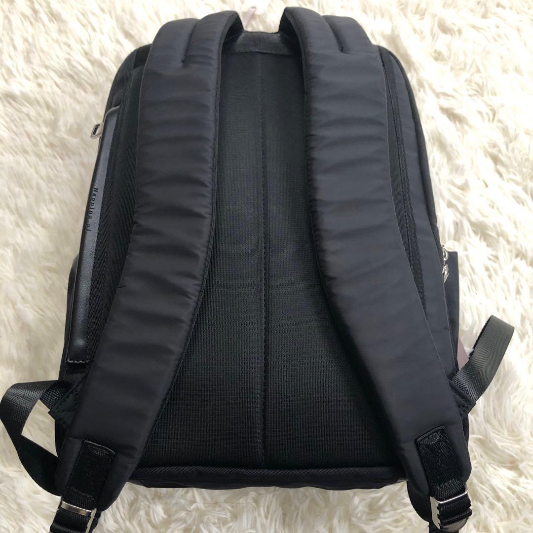 W&.Day/Night ポルク スクエアリュックA4サイズ 13.3インチPC