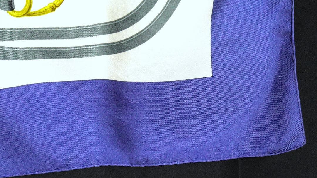 HERMES エルメス　大判スカーフ　カレ90　 D306