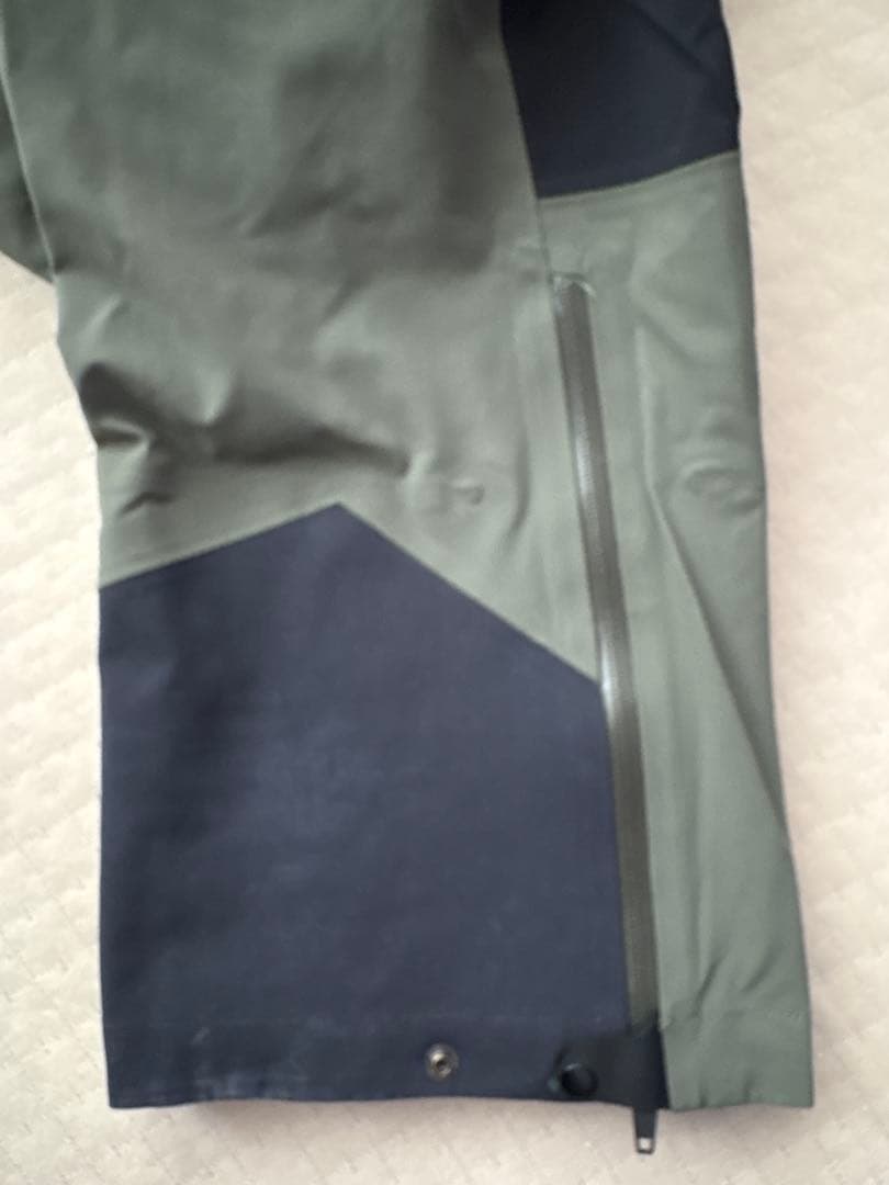 ブラックダイアモンド メンズ リーコンストレッチビブ　Mサイズ