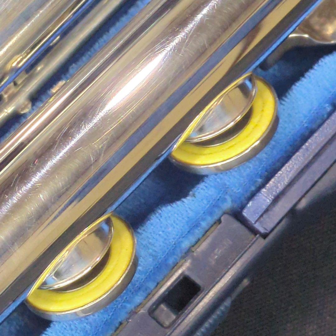 フルート　調整済　ヤマハYFL211S（Eメカ銀メッキ仕様）美品