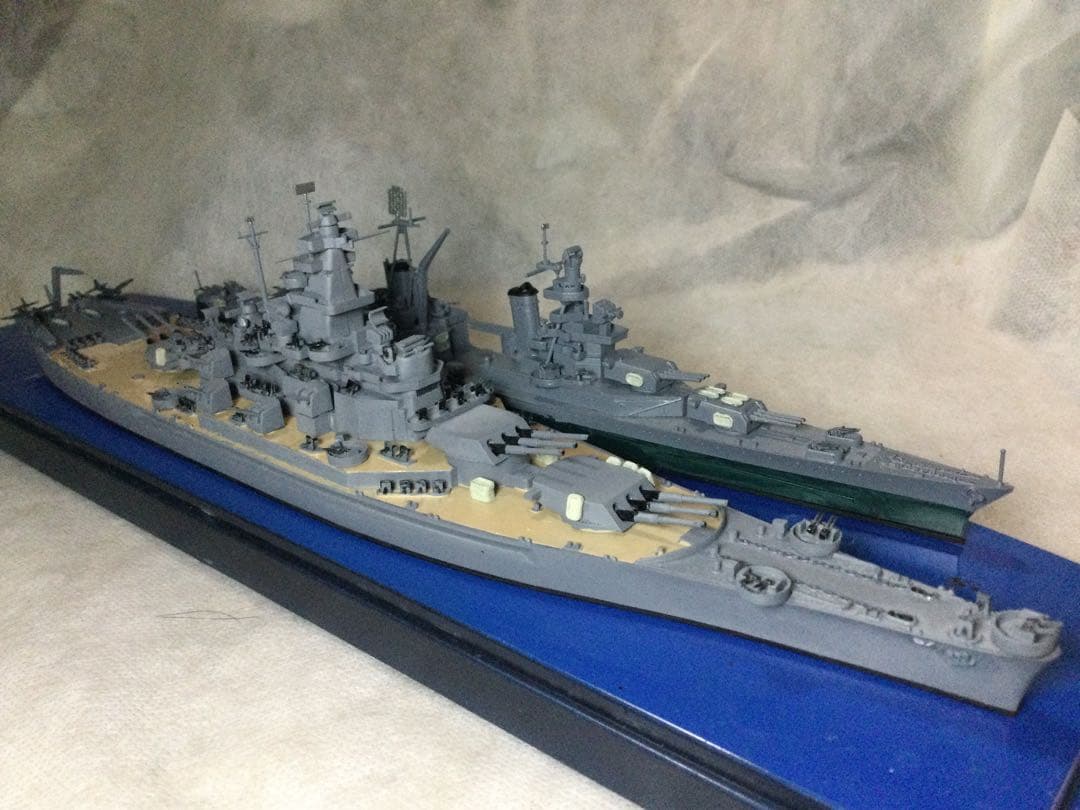 アメリカ海軍 戦艦サウスダコタ & 重巡洋艦インディアナポリス 1/700