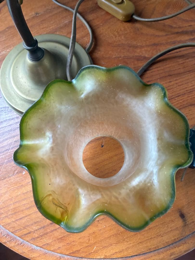 フランス　アンティーク　真鍮　デスク　ベッド　テーブル　ランプ　シェード２個付き