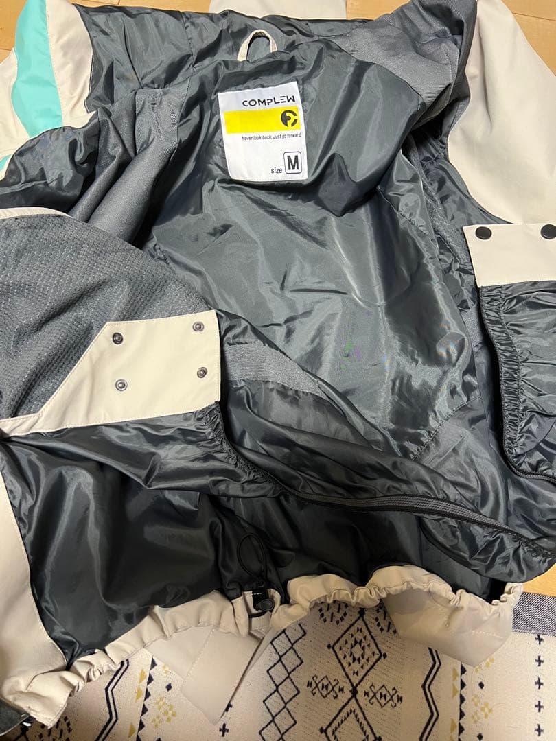 くるCOMPLEW スノーボードウェア Mサイズ ホワイト