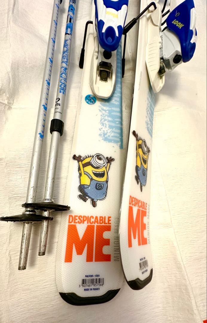 新品未使用 ROSSIGNOL ミニオンデザインスキーセット　128㎝