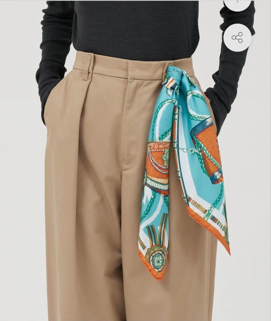 【匿名配送】マニプリ 90 コラージュケピターコイズ シルク スカーフ