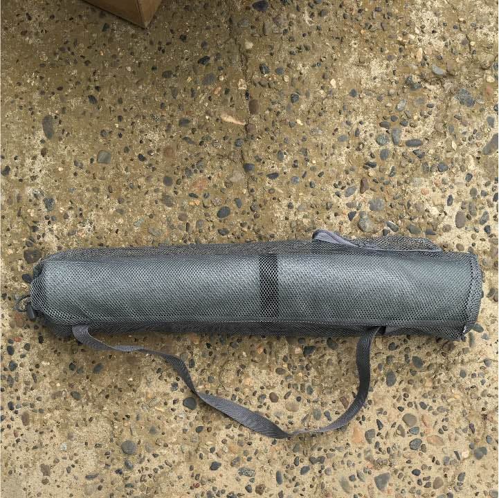 キャンプ用テントと寝袋のセット