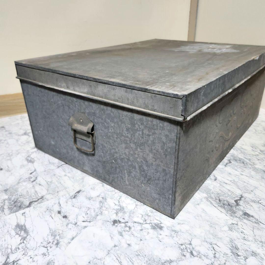 希少 レトロマーク付き ブリキ 収納ボックス トタンボックス 衣装