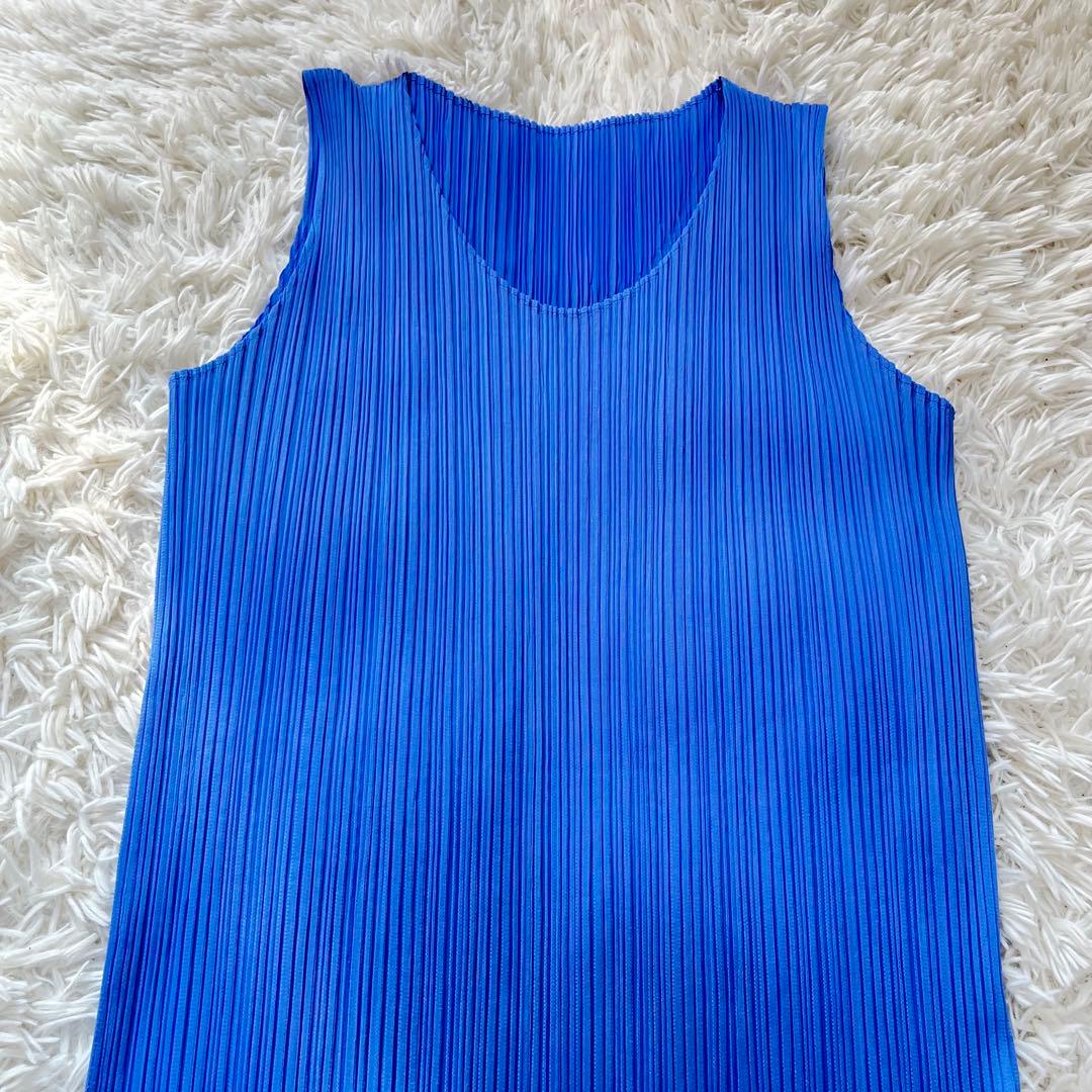 【美品】プリーツプリーズ　ノースリーブワンピース　　大きいサイズ　ブルー