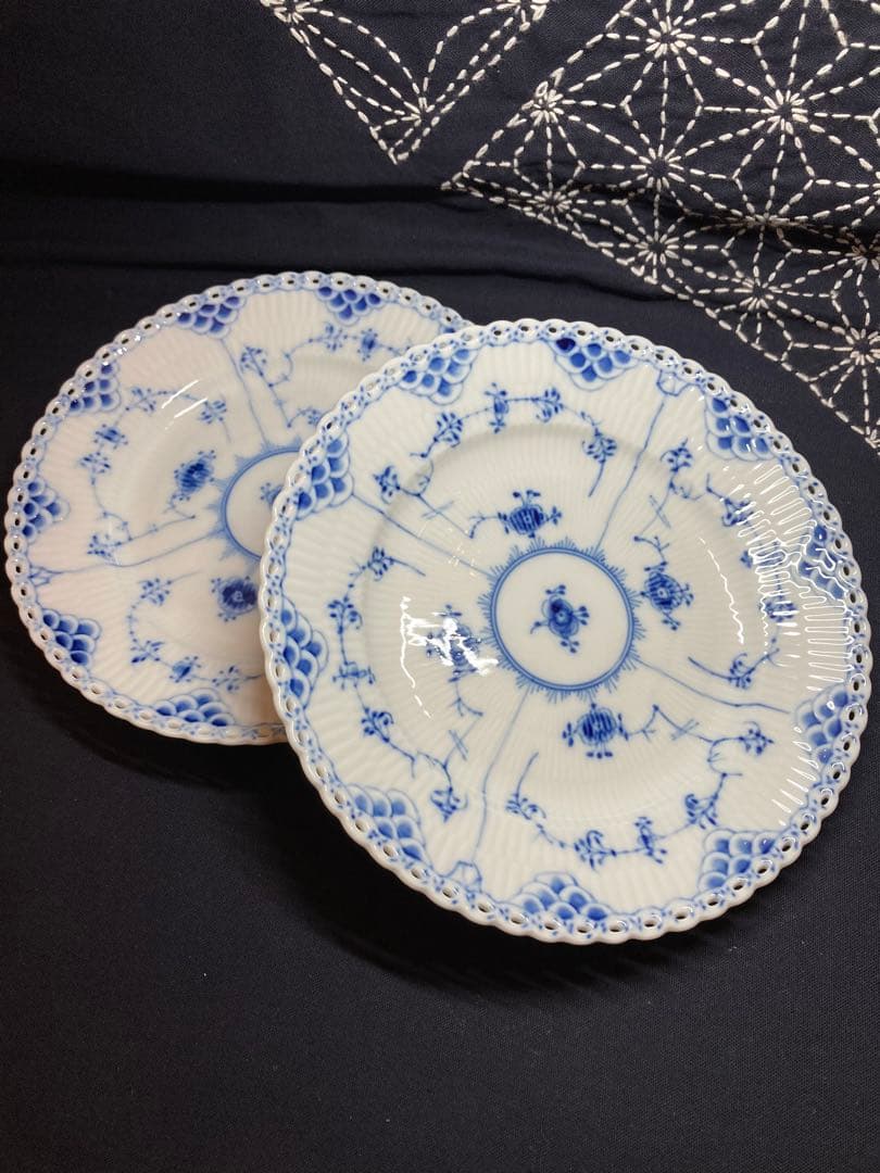 ロイヤルコペンハーゲン　ブルーフルーテッド フルーレース 20cmプレート2枚