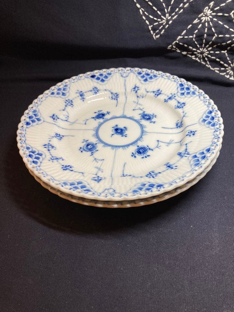 ロイヤルコペンハーゲン　ブルーフルーテッド フルーレース 20cmプレート2枚