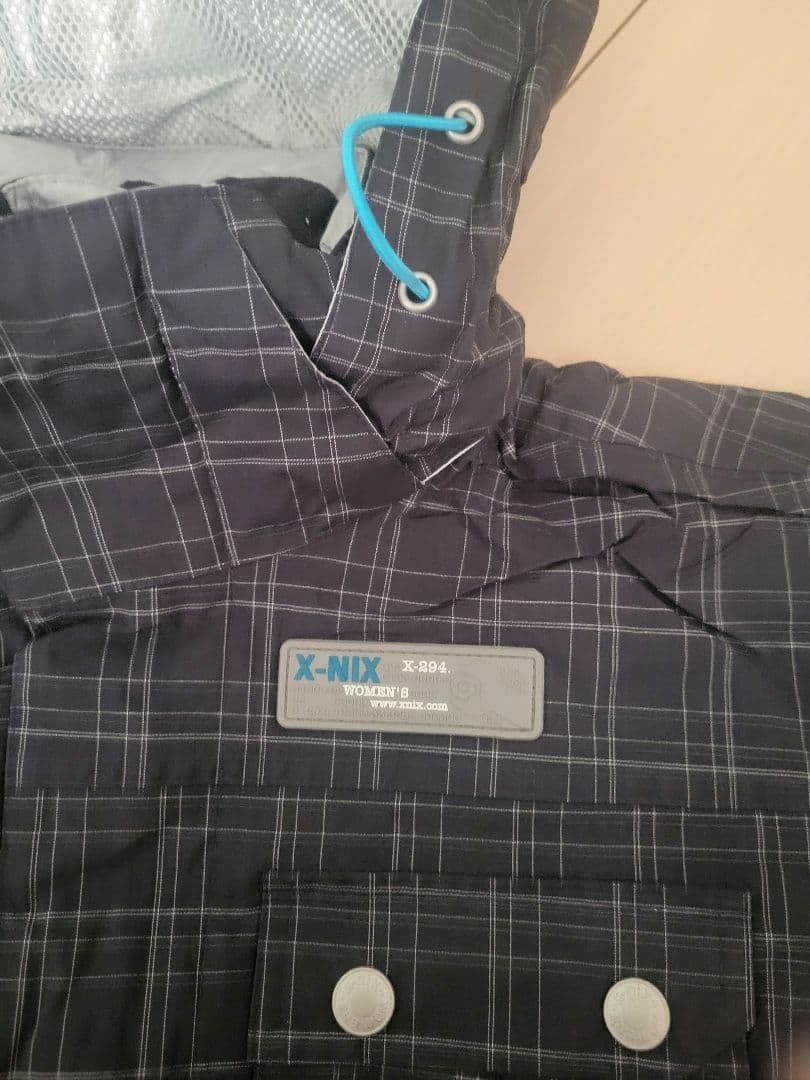 X-nix エクスニクス　スノボウェア 【￥9,000→¥8,000へ値下げ中】