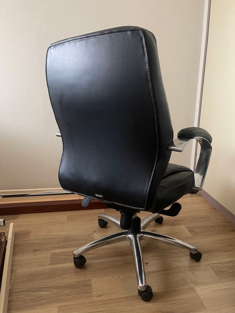 【美品・定価23万】オリバー　高級 オフィスチェア　Oliver ワーキング