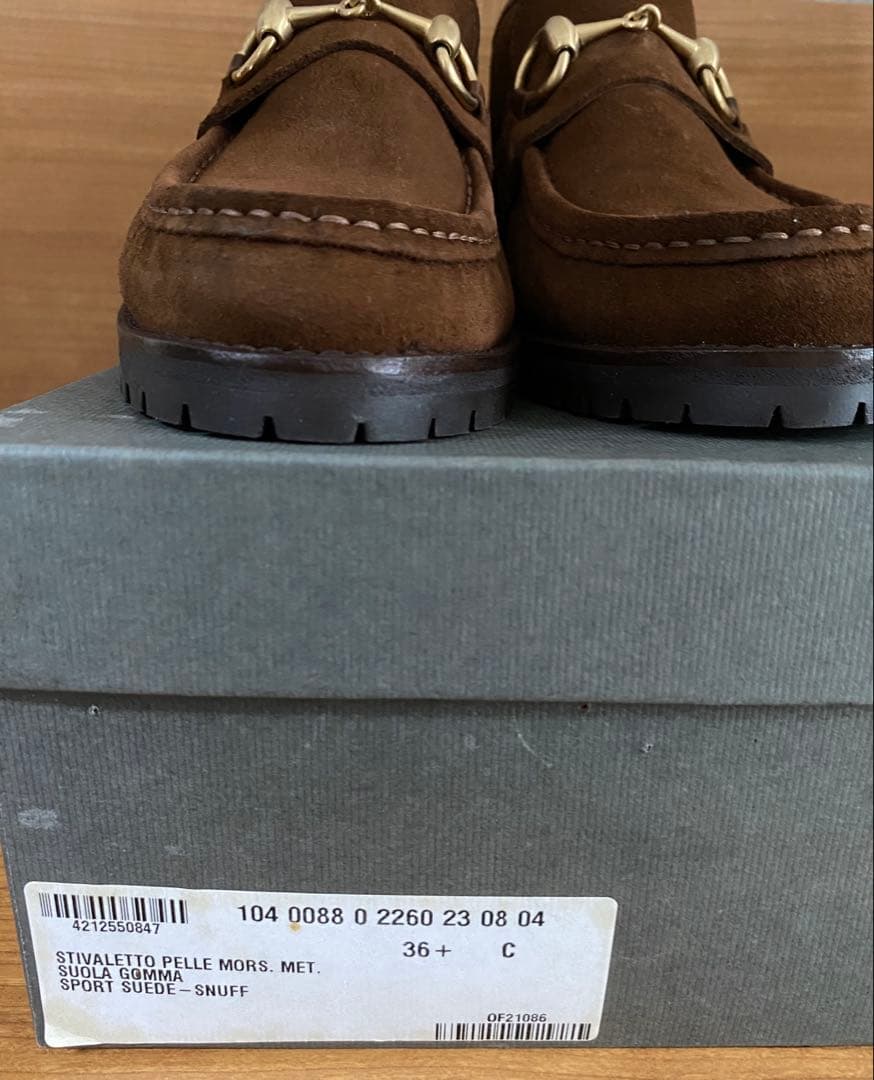 【新品未使用】GUCCI ブラウンスエード ローファー 36.5