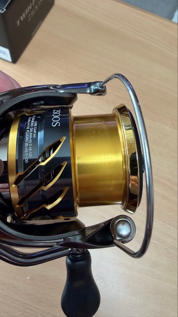 期間限定値下げ　シマノ　20 ツインパワー 2500s