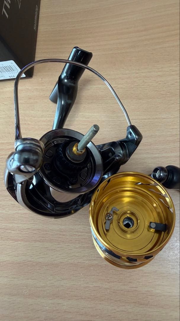 期間限定値下げ　シマノ　20 ツインパワー 2500s