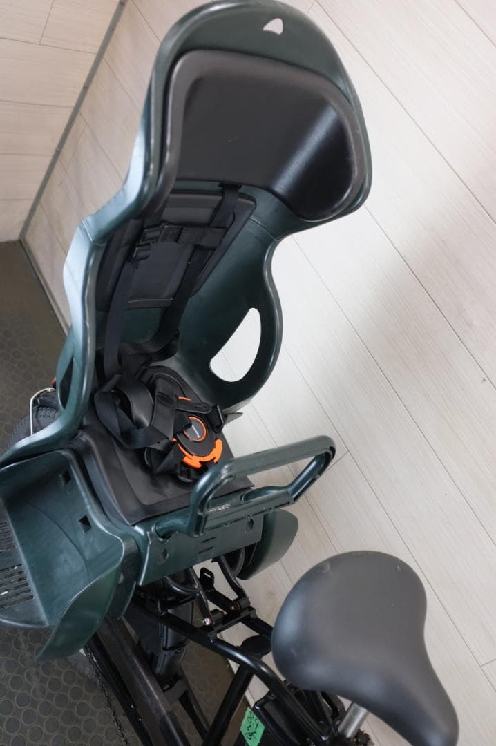 パナソニック ギュット　　20インチ　3段　8.9Ah（5点灯）充電器あり