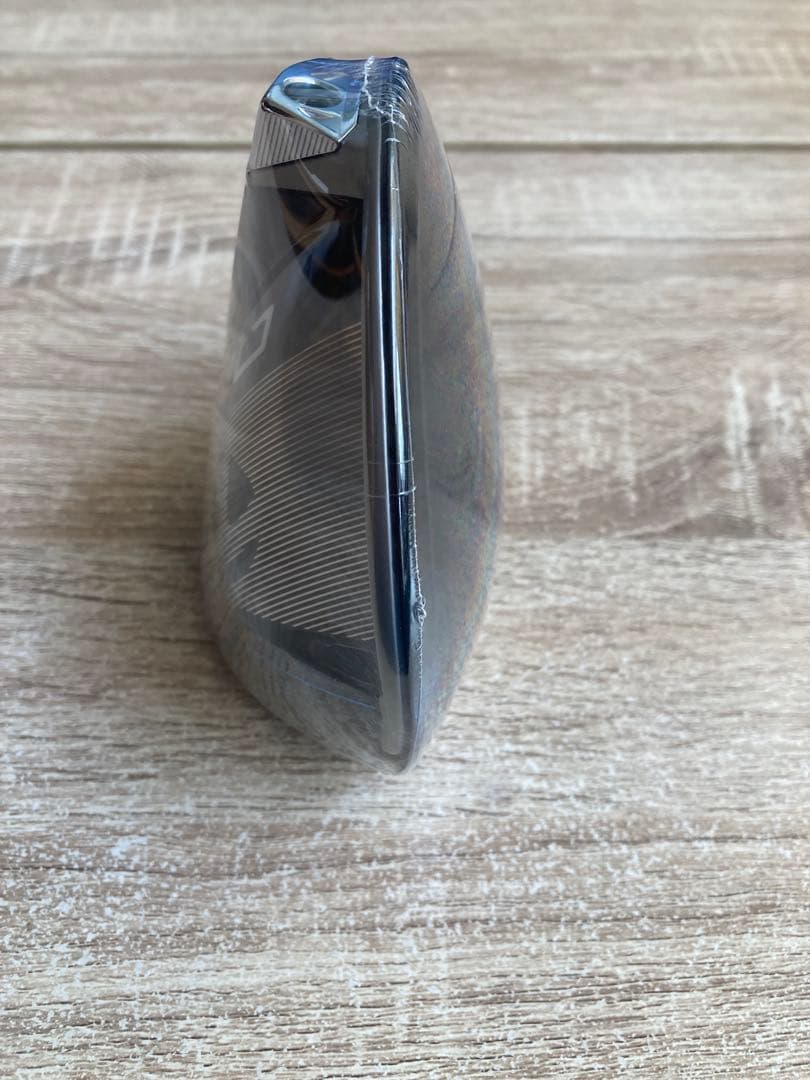 人気新品未使用テーラーメイドQ i10 MAX10.5°ドライバーヘッド、カバー