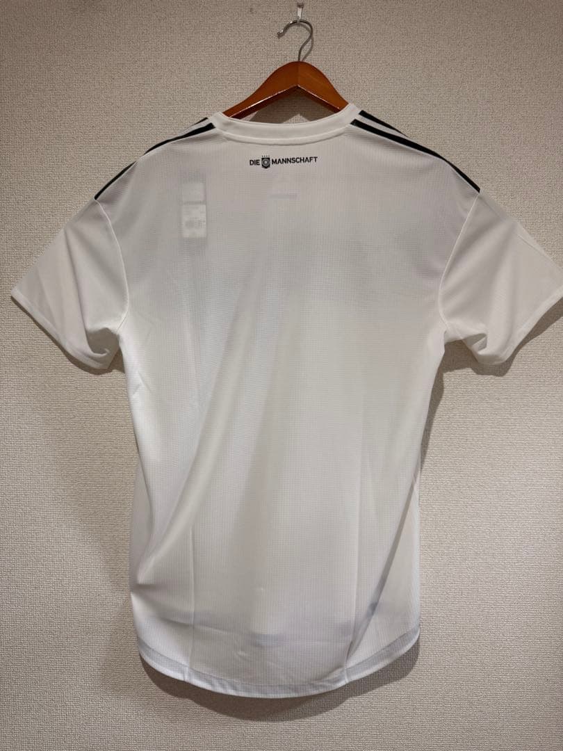 ドイツ、バルセロナホームユニフォーム、パッケージ