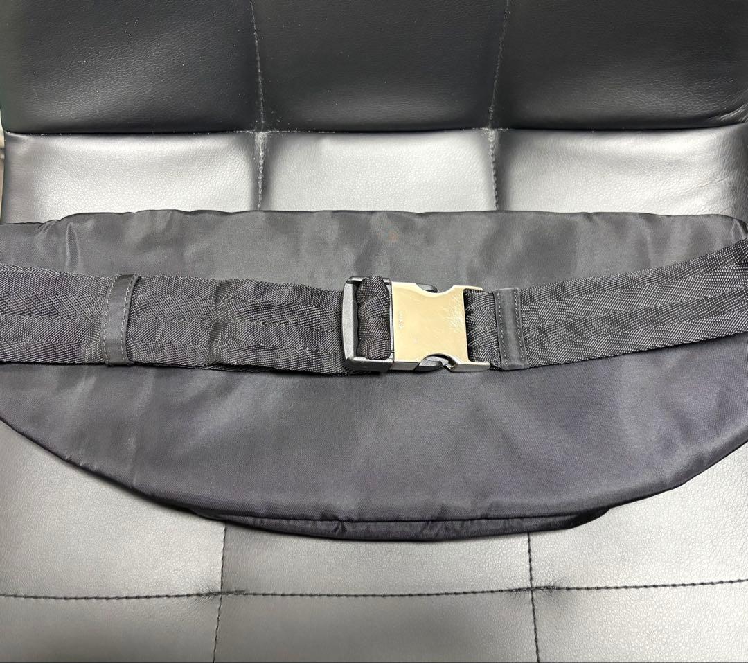 【極美品・正規品】PRADA プラダ 2VL005 ボディバッグ ブラック