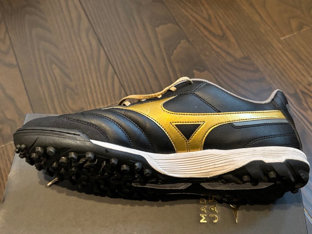 【海外限定/中敷新品】ミズノ モレリア サラ クラシック TF 28.0cm