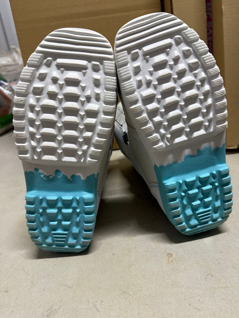 STELLA BOAブーツ　24センチ