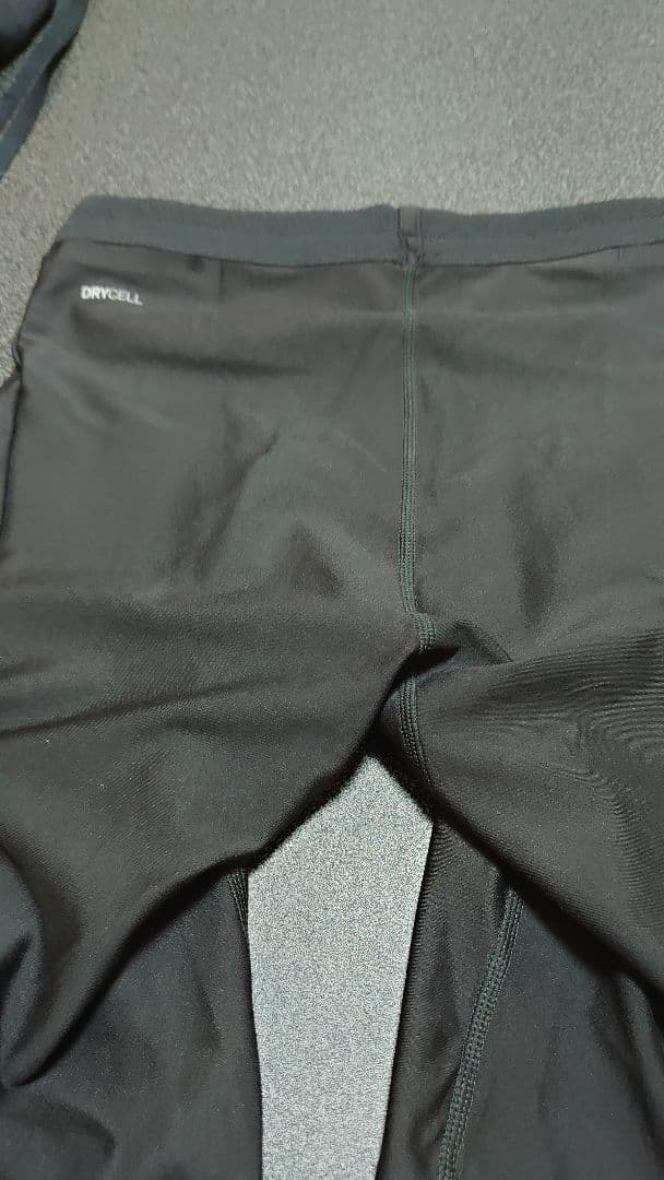 タグ付き　PUMA DRYCELL 　メンズ Mサイズ CW-Xハーフタイツ