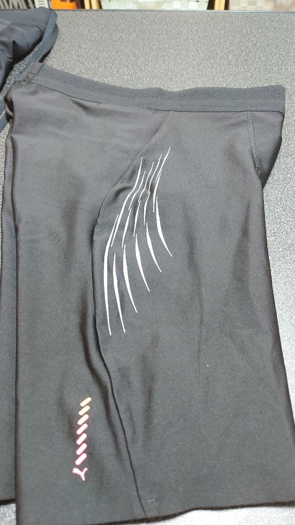 タグ付き　PUMA DRYCELL 　メンズ Mサイズ CW-Xハーフタイツ