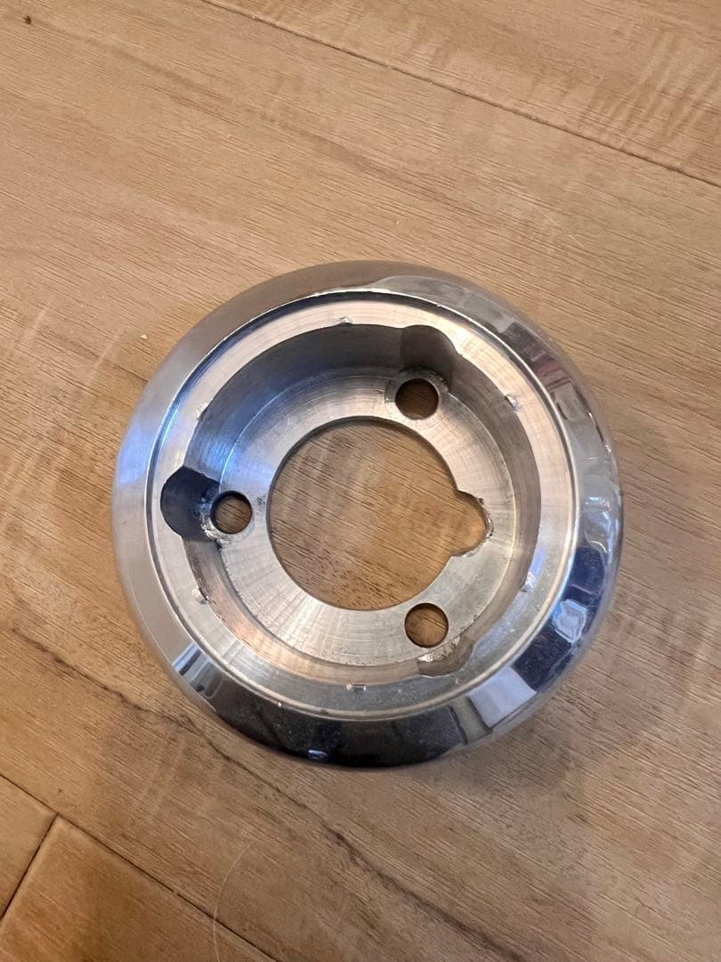 グラント　グランツ　ステアリング　ホーンハウジング　ムーンアイズ