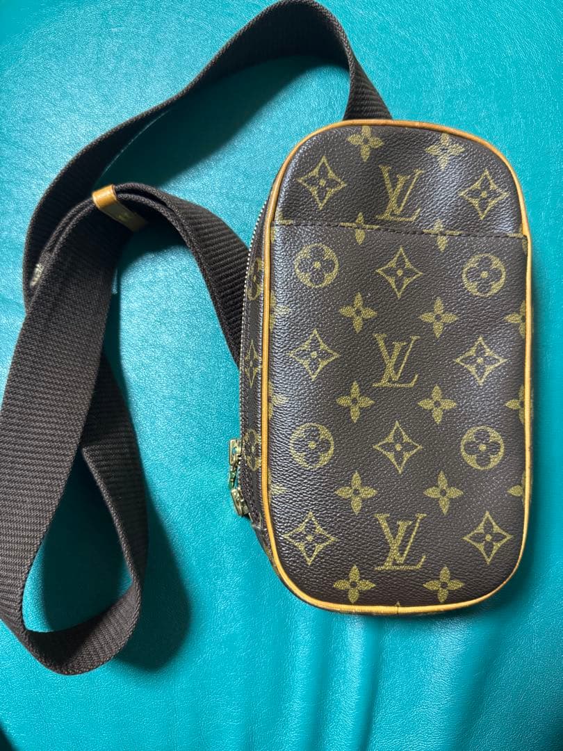 ルイビトン　ボディーバック