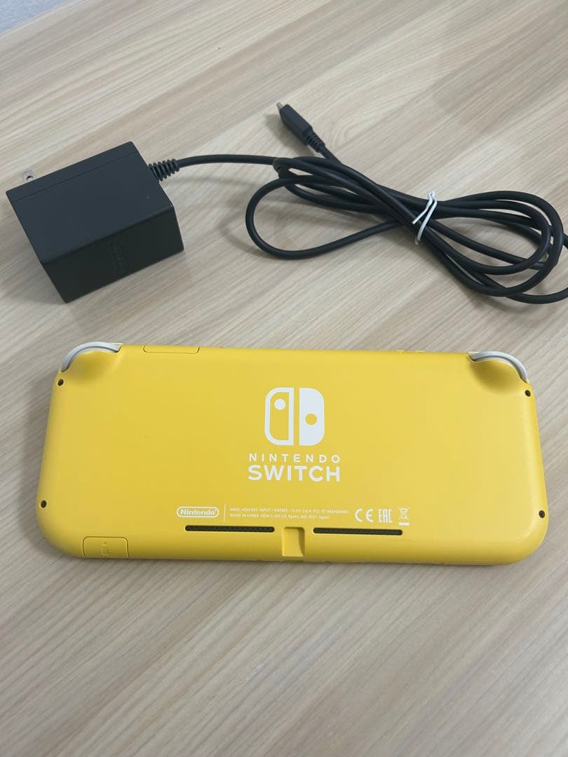 Nintendo Switch Lite イエロー 本体とACアダプターのみ