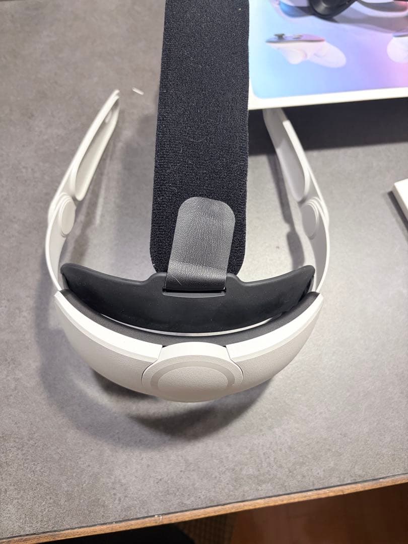 【ヘッドストラップ、フェイスカバー付き】メタクエスト3s 128gbモデル