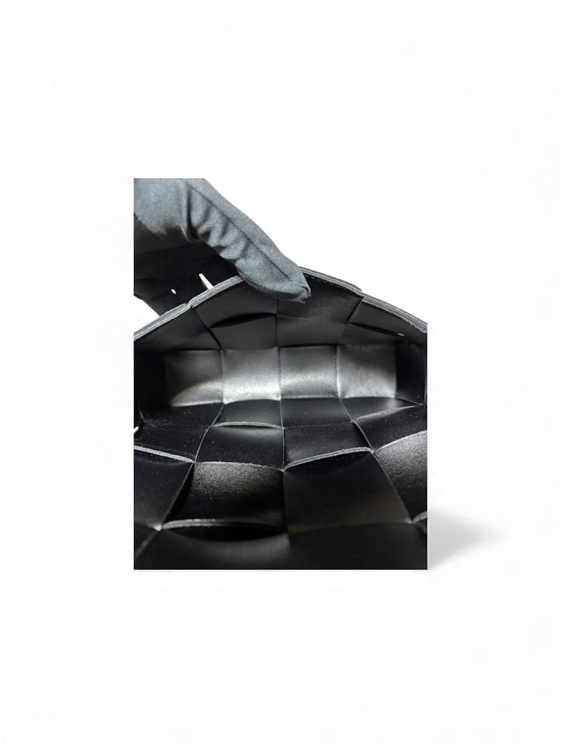 【美品】BOTTEGA VENETA カセット クロスボディバッグ ブラック