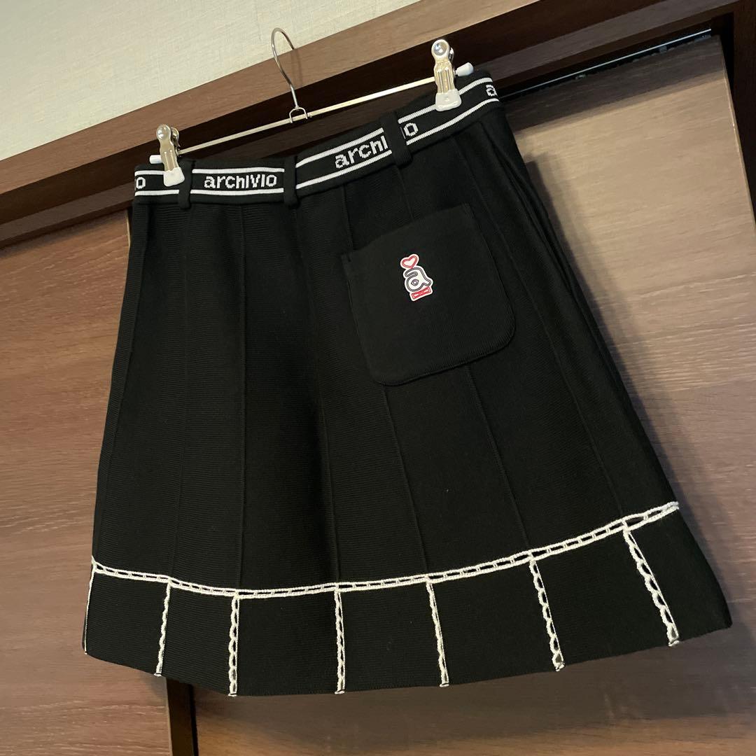 美品☆定価31900円円 archivio アルチビオ ブラックスカート『38』