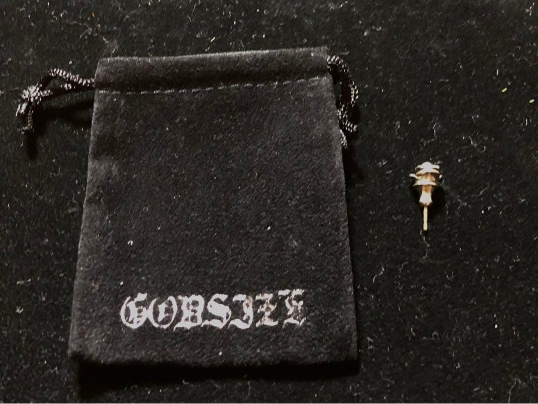 新品・未使用【GODSIZE】ROSE STUD w/emerald
