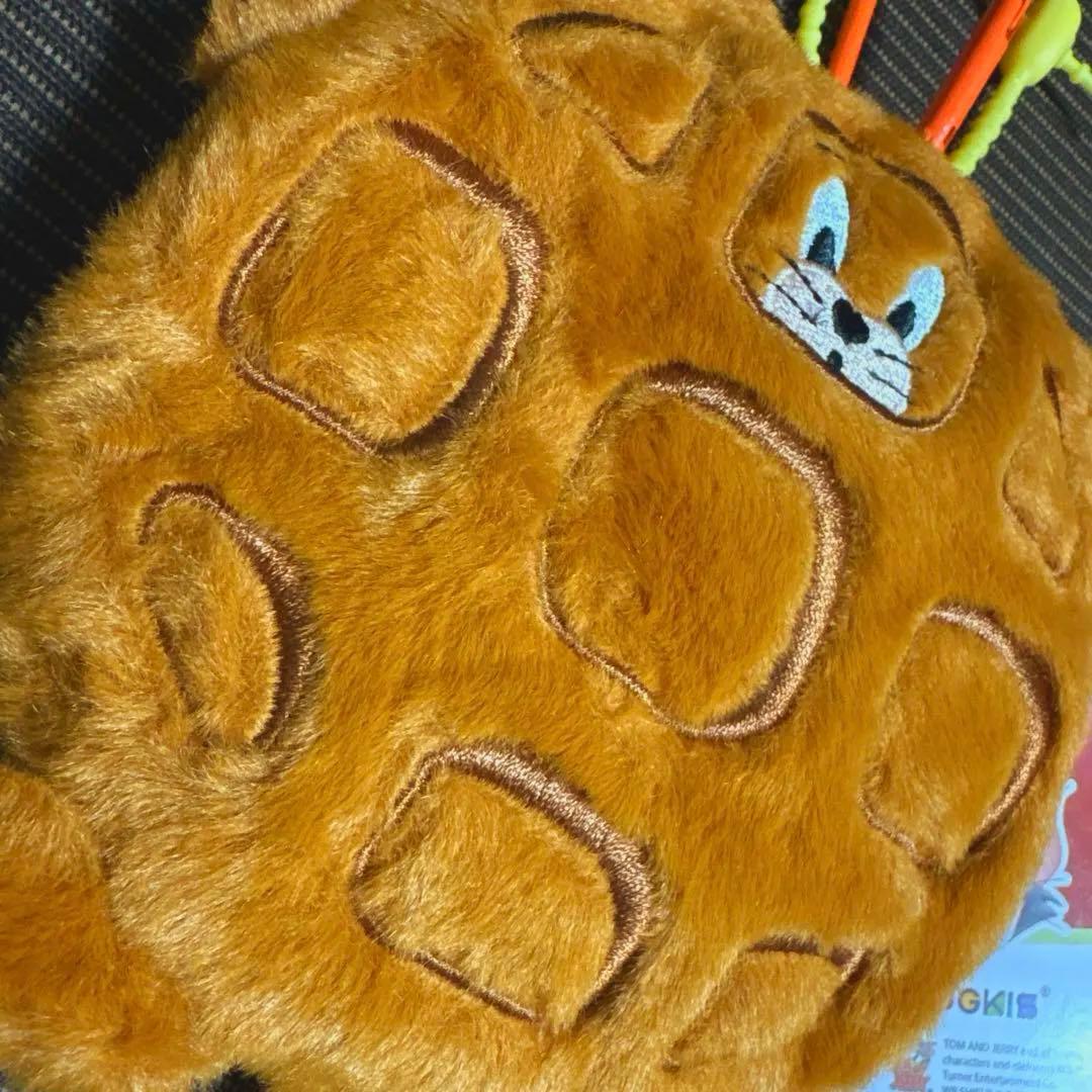 トムとジェリー ジェリー ワッフル ポーチ キーホルダー - メルカリ