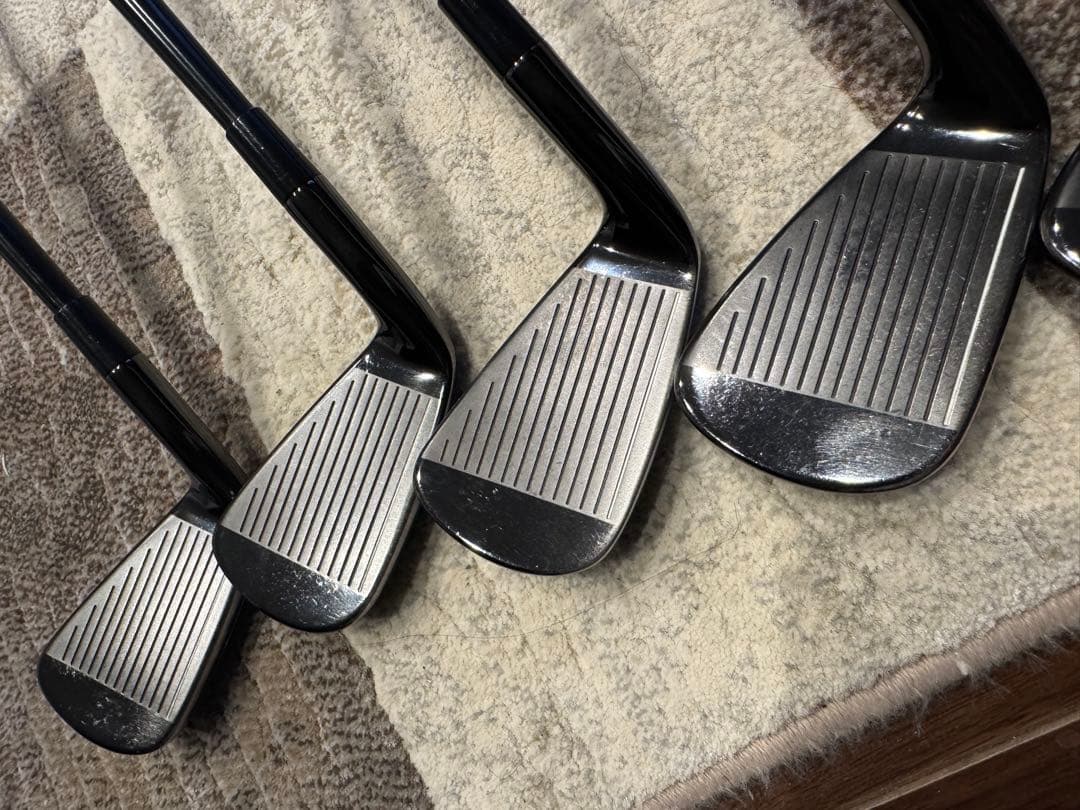 TaylorMade P-790 ブラックアイアンセット 5-PW