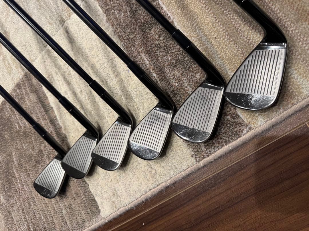 TaylorMade P-790 ブラックアイアンセット 5-PW