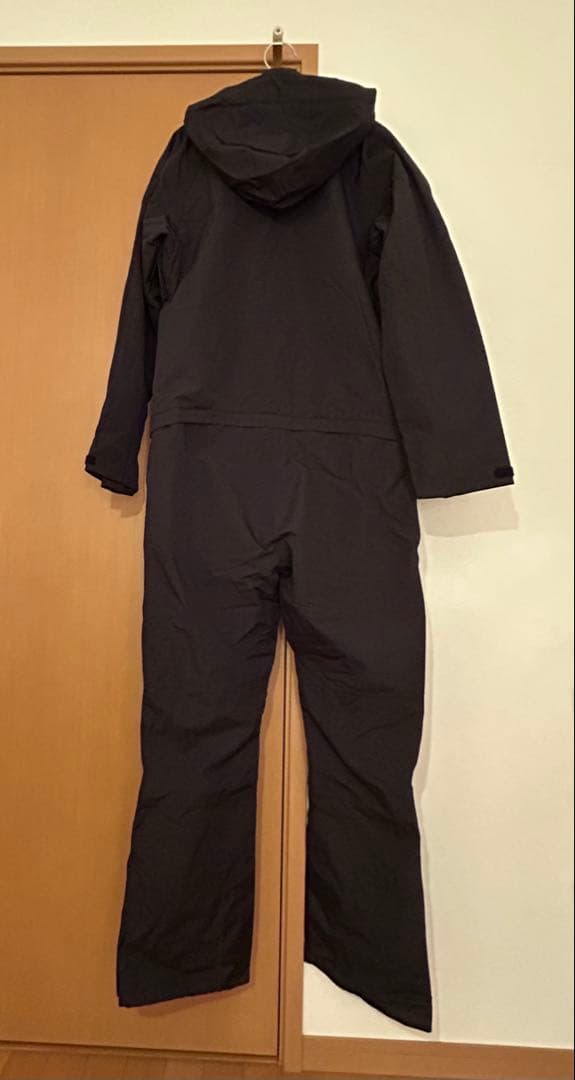 新品　未使用　メンズ　スキー（スノボ）ウェア　つなぎ　Ｍサイズ　大きめ　タグなし