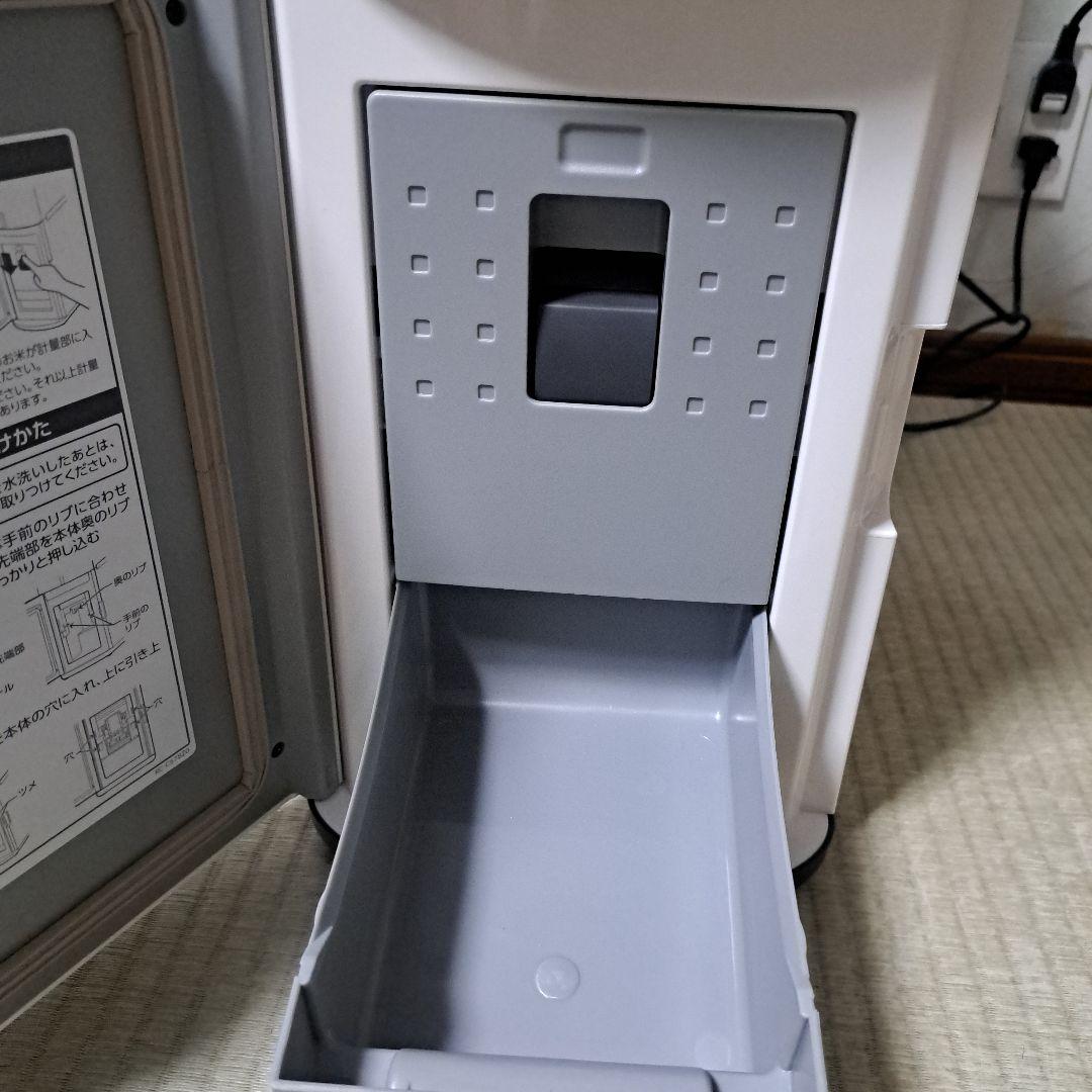 エムケー精工　保冷　米びつ　5キロ　HRC ー05S