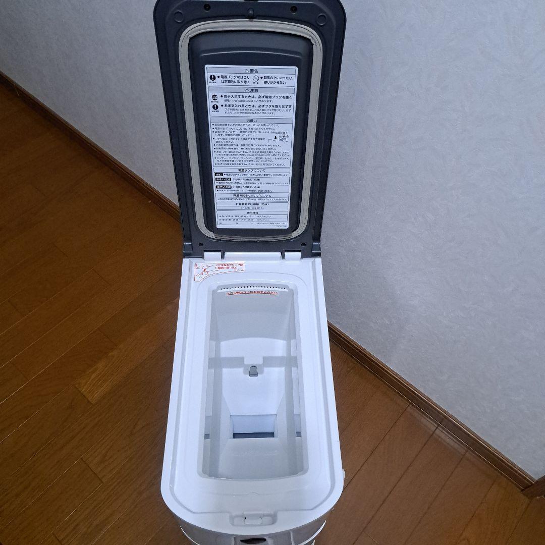 エムケー精工　保冷　米びつ　5キロ　HRC ー05S