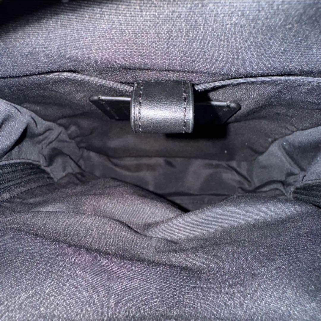 コーチ　チャールズ　ベースボールステッチ　ボディバッグ　斜め掛け　シボ革