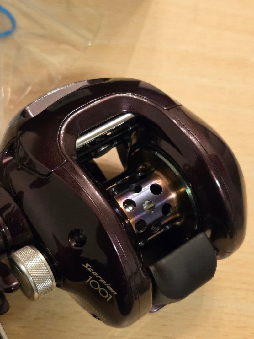 か*り様 美品　00スコーピオン　1001