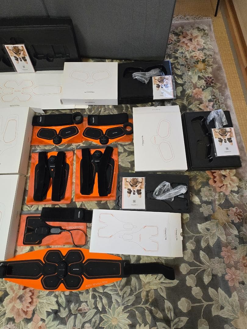 シックスパッド&ジェルパッド　腹　腕　脚