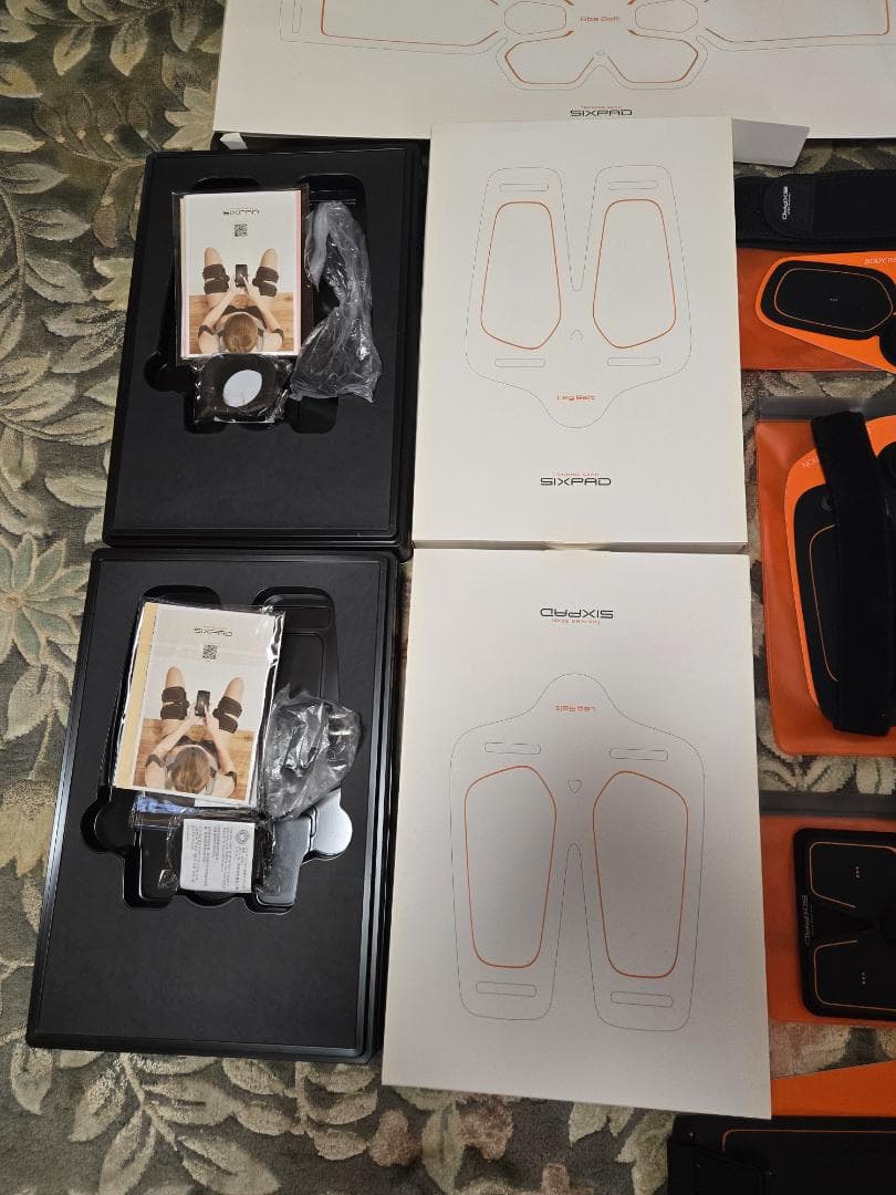 シックスパッド&ジェルパッド　腹　腕　脚