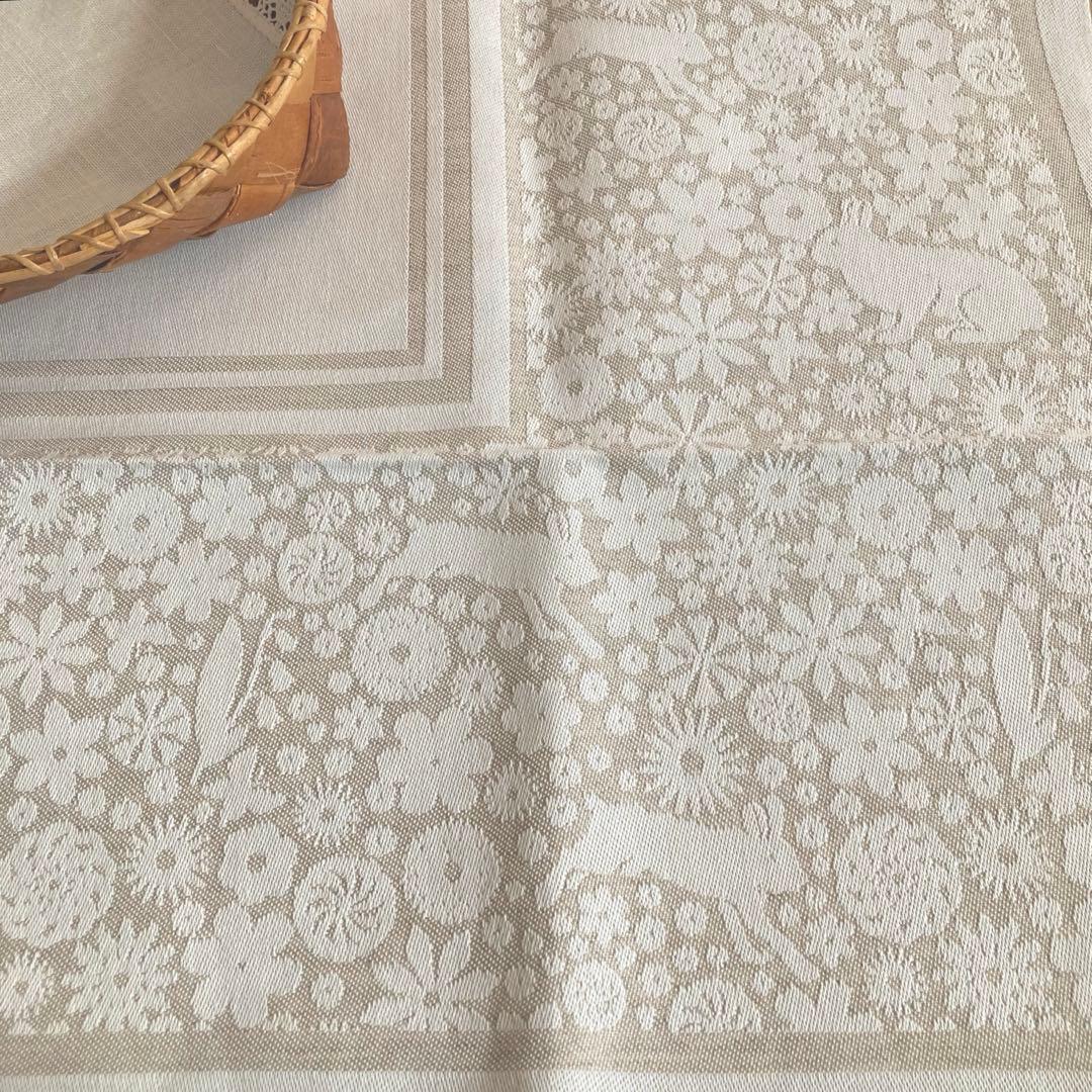 北欧ヴィンテージ　Horred/Ekelundのテーブルクロス（希少なウサギ柄）